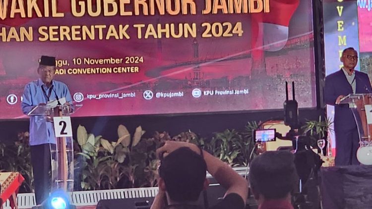 Debat Cawagub Jambi 2024, Abdullah Sani Tampil Santai Penuh Kharisma, Sudirman Tegang