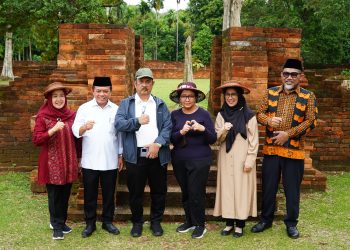 Gubernur Al Haris Dampingi Menteri Bappenas Tinjau Pembangunan Proyek Museum KBCN di Candi Muaro Jambi