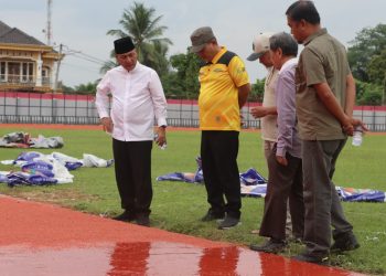 Sekda Muba Tinjau Progres Rehab Lintasan Atletik Stadion Serasan Sekate