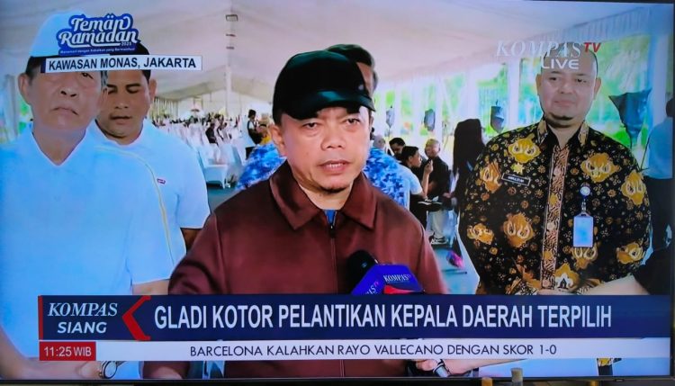 Momen Al Haris-Sani Ikuti Gladi Jelang Pelantikan Kepala Daerah; Latihan Baris-berbaris dari Monas ke Istana Negara/foto/screnshoot at kompastv