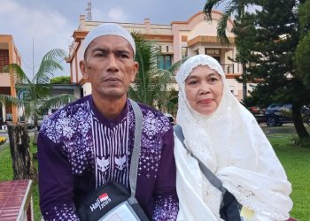 Pasutri Fadli Hariadi dan Arbainah/ Foto: Kemenag