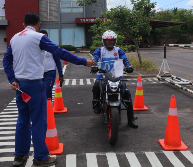 Komunitas Honda Jambi Adu Skill di Ajang Safety Riding Competition 2025