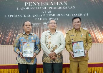 Bupati Muba bersama Ketua DPRD Muba Terima Laporan Keuangan 2024 dari BPK Sumsel