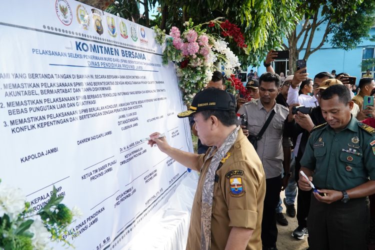 Pemprov Jambi Teken Komitmen Bersama SPMB 2025, Al Haris: Tak Boleh Ada Praktik Titipan