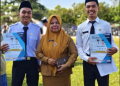 Peno dan Febri menerima SK Pengangkatan CPNS Formasi 2024/ foto: istimewa