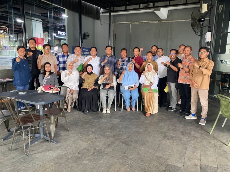 Rocky Candara saat meanmpung aspirasi wrag/ foto: istimewa
