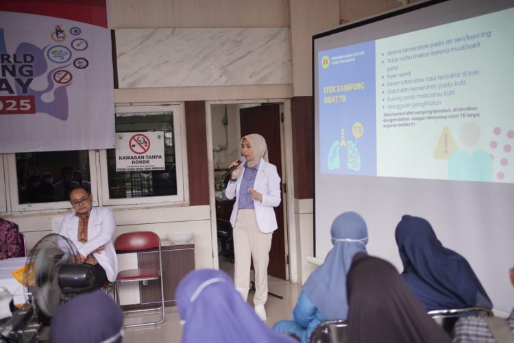 RSUD Raden Mattaher dan PDPI Jambi Gelar Penyuluhan Interaktif World Lung Day 2025: Edukasi Paru untuk Hidup Sehat dan Berkualitas