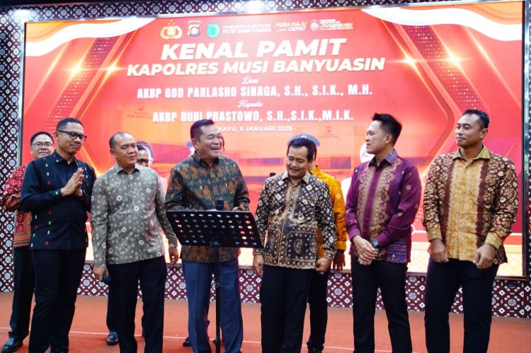 Kapolres Muba Berganti, Bupati H M Toha Tohet: Perubahan Adalah Hal yang Alami dan Kesempatan yang Baru