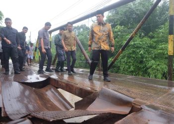 Akses Vital Warga Lumpuh, Bupati BBS Janjikan Jembatan Permanen Air Hitam Rampung Tahun Ini