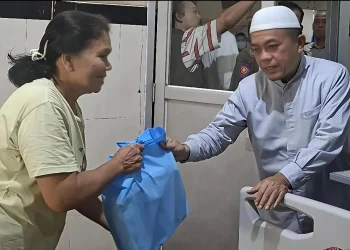 Malam Takbiran di RSUD Raden Mattaher: Gubernur Al Haris Berbagi Semangat dengan Pasien