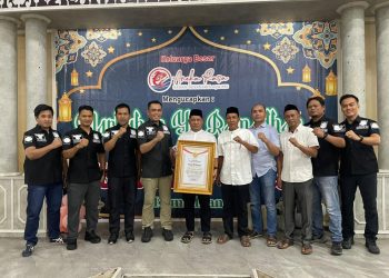 Perangi Radikalisme di Sekolah, Plt Kadisdik Jambi M Umar Terima Penghargaan dari Densus 88 Mabes Polri