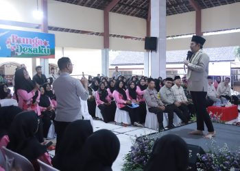 Bupati Jember saat berpidato dalam acara Bunga Desaku. (Foto: Dok/Diskominfo Jember)