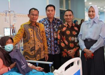Prihati Pujowaskito saat kunker ke RS Bina Sehat Jember. (Foto: Dok/Humas BPJS Kesehatan Cabang Jember)