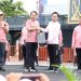 Bupati Jember menyerahkan SK PPPK. (Foto: Dokumentasi Diskominfo Jember)