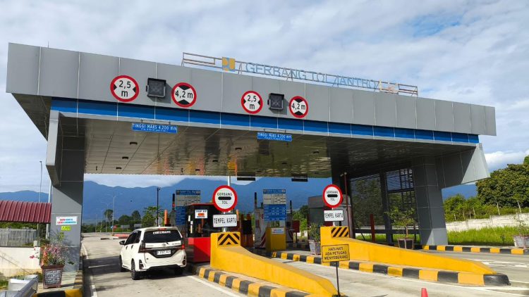 Pemerintah Dukung Hutama Karya Percepat Penyelesaian Jalan Tol Trans Sumatera