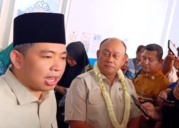 Bupati Jember dan Kepala BGN diwawancarai media, Kamis (16/4/2026). (Foto: Teamwork)