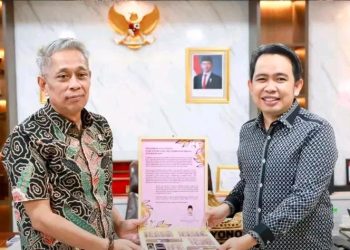Bupati Jember saat menemui Wamensos RI. (Foto: Istimewa)