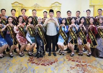 Gus Fawait bersama peserta Gus Ning Jember. (Foto: Istimewa)