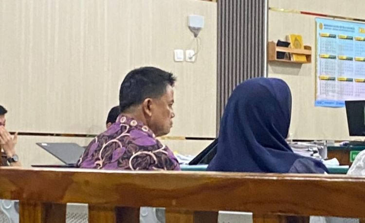 mantan Direktur Administrasi dan Keuangan (Dirak) Perumda Tirta Mayang, Sahat, dalam sidang lanjutan perkara pengadaan bahan kimia jenis sucolite, Kamis (30/7/2026)