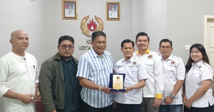 Pengurus Baru PWI Kota Jambi Silaturhami dengan Ketua KONI Kota Jambi 