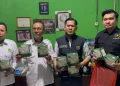 PWI Kota Jambi Bagikan 500 Masker ke SMA YPWI untuk Cegah Dampak Kabut Asap