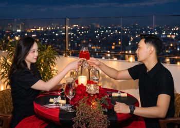 Suasana Candlelight Dinner di Swiss-Belhotel Jambi