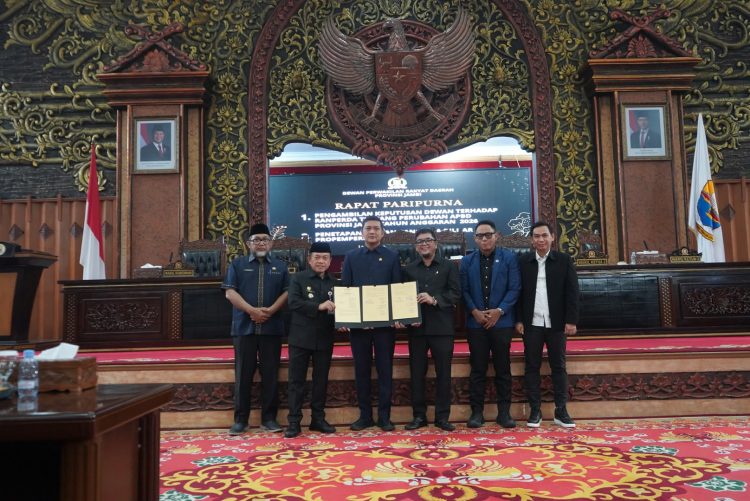 Pemprov dan DPRD Provinsi Jambi Sepakati Ranperda Perubahan APBD 2026, Ini Besarannya