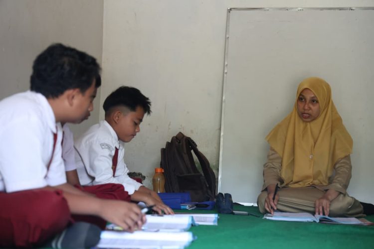 Kegiatan belajar mengajar di SDN 1 Sumberanget. (Foto: Dok/Diskominfo Jember)